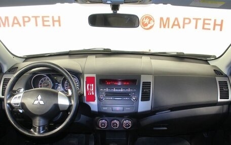 Mitsubishi Outlander III рестайлинг 3, 2010 год, 949 000 рублей, 15 фотография