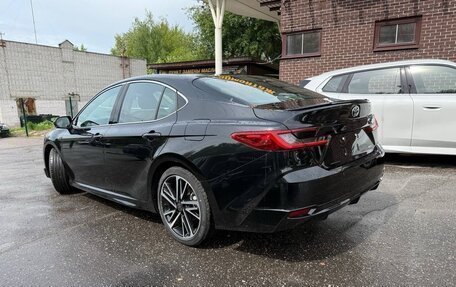 Toyota Camry, 2024 год, 3 690 000 рублей, 4 фотография