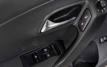 Volkswagen Polo VI (EU Market), 2013 год, 719 000 рублей, 13 фотография