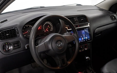 Volkswagen Polo VI (EU Market), 2013 год, 719 000 рублей, 10 фотография