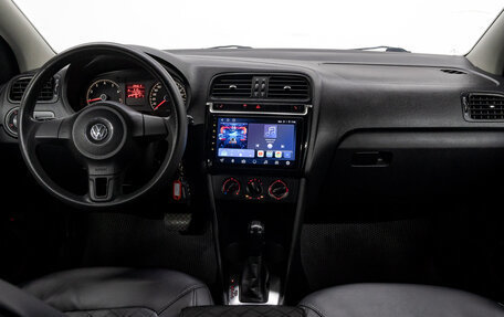 Volkswagen Polo VI (EU Market), 2013 год, 719 000 рублей, 18 фотография