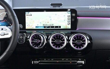 Mercedes-Benz CLA, 2022 год, 2 885 000 рублей, 11 фотография