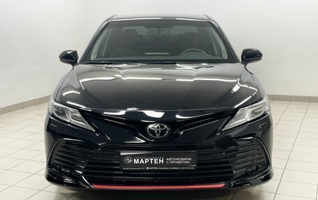 Toyota Camry, 2021 год, 3 250 000 рублей, 2 фотография
