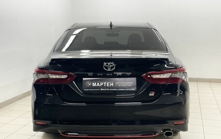 Toyota Camry, 2021 год, 3 250 000 рублей, 5 фотография