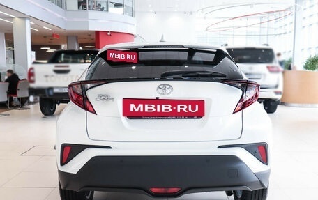 Toyota C-HR I рестайлинг, 2023 год, 3 790 000 рублей, 4 фотография