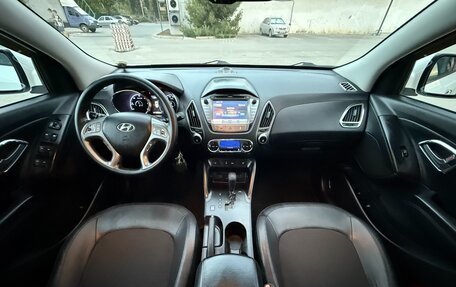Hyundai ix35 I рестайлинг, 2013 год, 1 597 000 рублей, 19 фотография