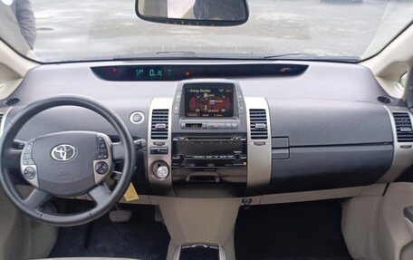 Toyota Prius, 2008 год, 880 000 рублей, 11 фотография