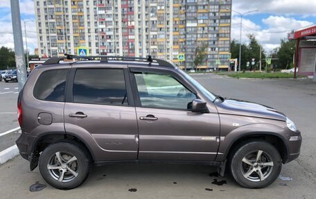 Chevrolet Niva I рестайлинг, 2015 год, 650 000 рублей, 2 фотография