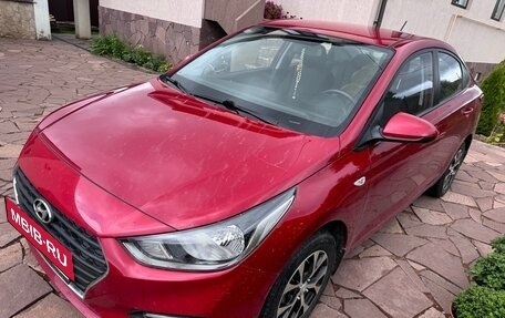 Hyundai Solaris II рестайлинг, 2017 год, 1 280 000 рублей, 2 фотография