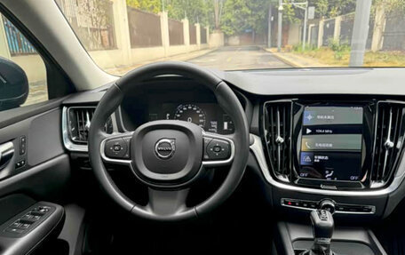 Volvo S60 III, 2021 год, 2 601 900 рублей, 9 фотография