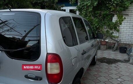 Chevrolet Niva I рестайлинг, 2006 год, 450 000 рублей, 3 фотография