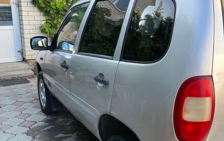 Chevrolet Niva I рестайлинг, 2006 год, 450 000 рублей, 21 фотография