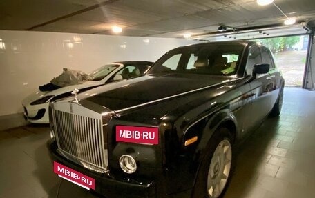 Rolls-Royce Phantom VII рестайлинг, 2004 год, 17 000 000 рублей, 2 фотография
