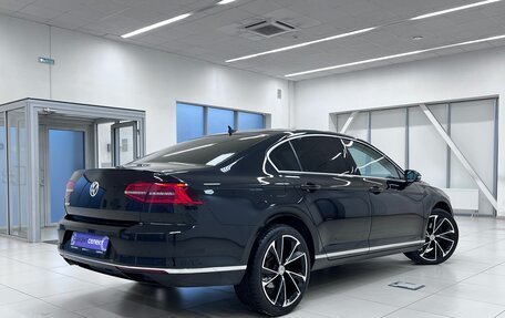 Volkswagen Passat B8 рестайлинг, 2018 год, 1 999 000 рублей, 6 фотография