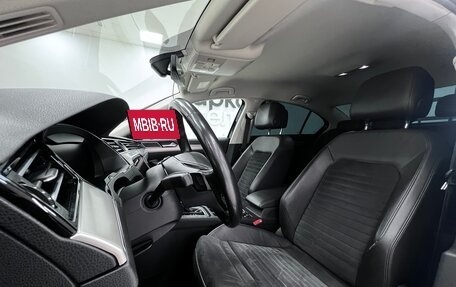 Volkswagen Passat B8 рестайлинг, 2018 год, 1 999 000 рублей, 11 фотография