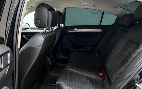 Volkswagen Passat B8 рестайлинг, 2018 год, 1 999 000 рублей, 38 фотография