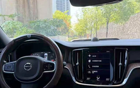 Volvo S60 III, 2021 год, 2 655 900 рублей, 7 фотография
