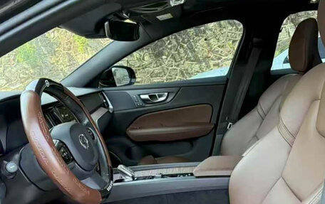 Volvo S60 III, 2021 год, 2 655 900 рублей, 9 фотография