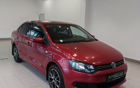 Volkswagen Polo VI (EU Market), 2012 год, 711 000 рублей, 3 фотография