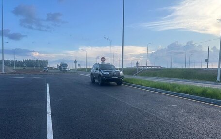 Toyota Land Cruiser Prado 150 рестайлинг 2, 2018 год, 4 700 000 рублей, 4 фотография