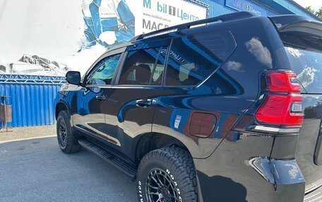 Toyota Land Cruiser Prado 150 рестайлинг 2, 2018 год, 4 700 000 рублей, 6 фотография