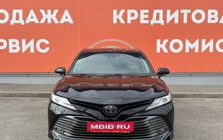 Toyota Camry, 2018 год, 2 820 000 рублей, 2 фотография