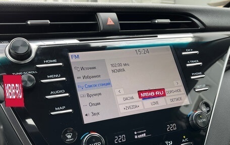 Toyota Camry, 2018 год, 2 820 000 рублей, 10 фотография