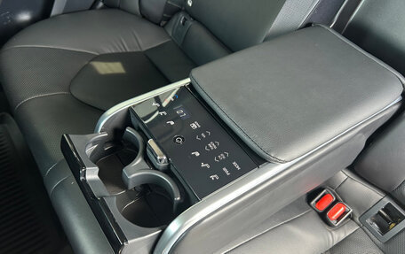 Toyota Camry, 2018 год, 2 820 000 рублей, 26 фотография