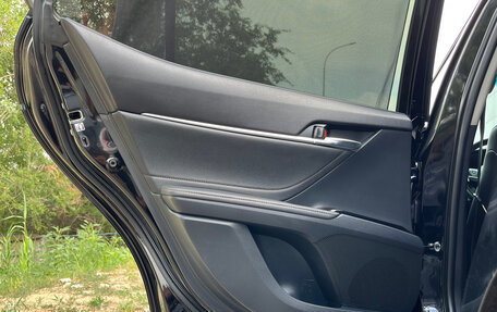 Toyota Camry, 2018 год, 2 820 000 рублей, 24 фотография