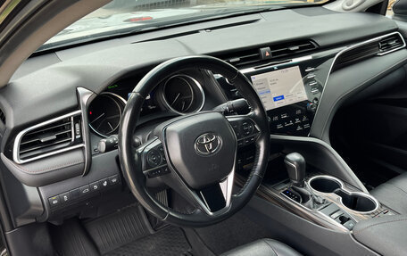 Toyota Camry, 2018 год, 2 820 000 рублей, 21 фотография