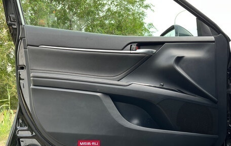 Toyota Camry, 2018 год, 2 820 000 рублей, 22 фотография