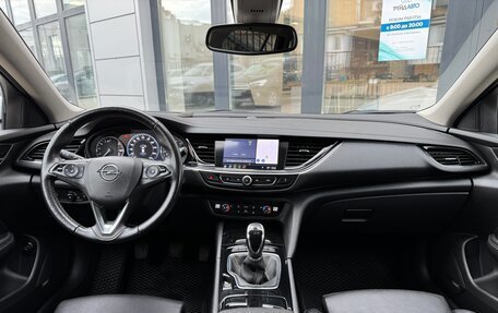 Opel Insignia II рестайлинг, 2019 год, 1 720 000 рублей, 10 фотография