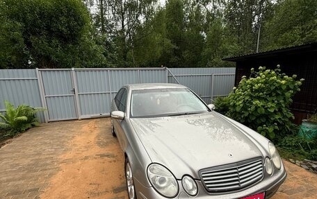 Mercedes-Benz E-Класс, 2004 год, 700 000 рублей, 2 фотография