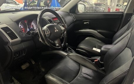 Mitsubishi Outlander III рестайлинг 3, 2011 год, 1 400 000 рублей, 6 фотография