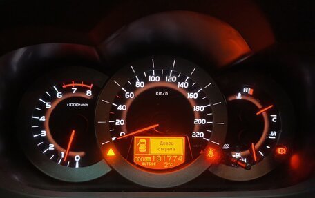 Toyota RAV4, 2011 год, 1 650 000 рублей, 8 фотография