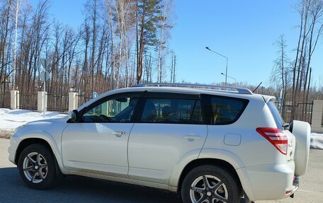 Toyota RAV4, 2011 год, 1 650 000 рублей, 3 фотография
