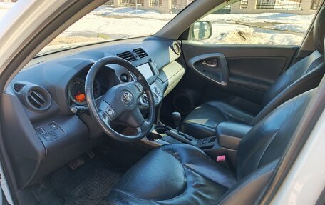 Toyota RAV4, 2011 год, 1 650 000 рублей, 6 фотография