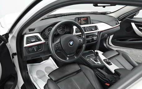 BMW 3 серия, 2016 год, 1 695 000 рублей, 9 фотография