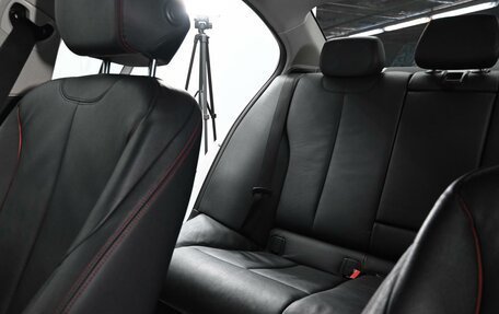 BMW 3 серия, 2016 год, 1 695 000 рублей, 13 фотография
