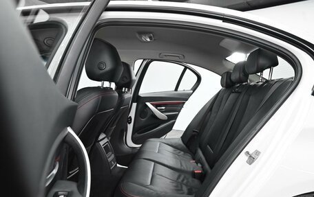 BMW 3 серия, 2016 год, 1 695 000 рублей, 15 фотография