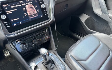 Volkswagen Tiguan II, 2018 год, 2 650 000 рублей, 8 фотография