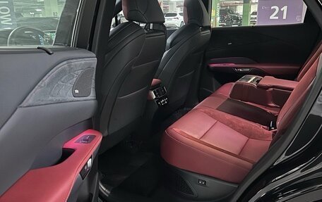 Lexus RX IV рестайлинг, 2024 год, 12 500 000 рублей, 5 фотография