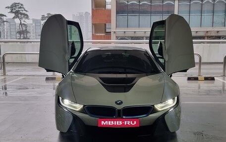 BMW i8 I рестайлинг, 2015 год, 5 750 000 рублей, 1 фотография