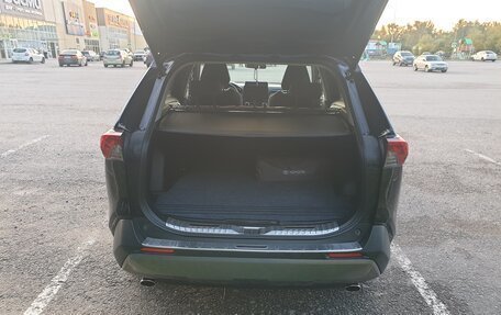 Toyota RAV4, 2020 год, 3 570 000 рублей, 9 фотография