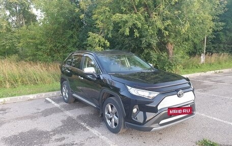 Toyota RAV4, 2020 год, 3 570 000 рублей, 7 фотография
