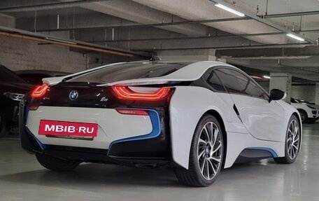 BMW i8 I рестайлинг, 2015 год, 5 750 000 рублей, 5 фотография
