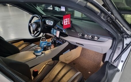 BMW i8 I рестайлинг, 2015 год, 5 750 000 рублей, 11 фотография