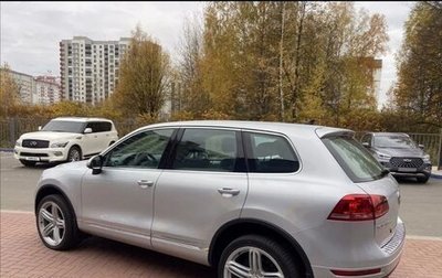 Volkswagen Touareg III, 2011 год, 1 750 000 рублей, 1 фотография