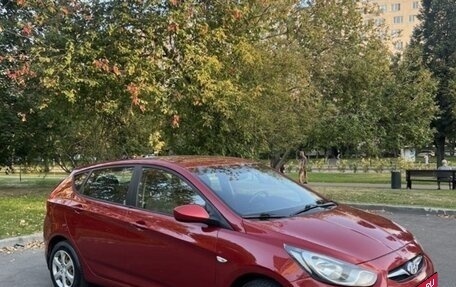 Hyundai Solaris II рестайлинг, 2011 год, 680 000 рублей, 8 фотография