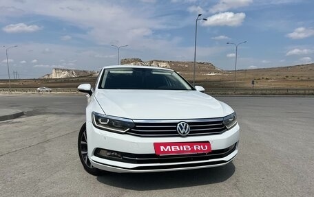 Volkswagen Passat B8 рестайлинг, 2019 год, 2 650 000 рублей, 2 фотография